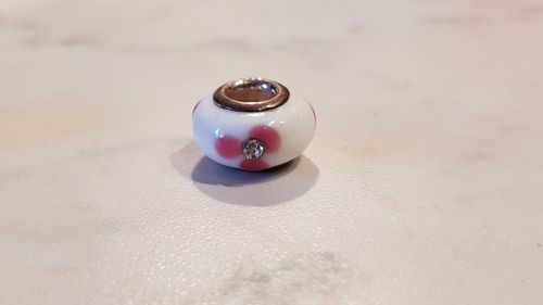 Beads Glas mundgeblasen 925ér Silber für Kette / Armband - weiß mit rosa Blumen + Glitzersteinen